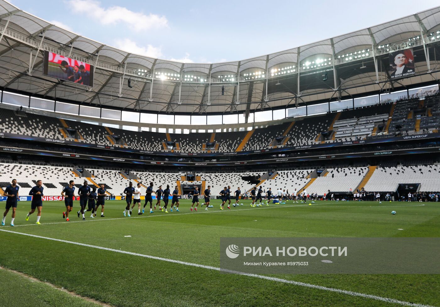 Футбол. Суперкубок УЕФА. Тренировка ФК "Челси"