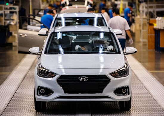 Производство автомобилей на заводе Hyundai