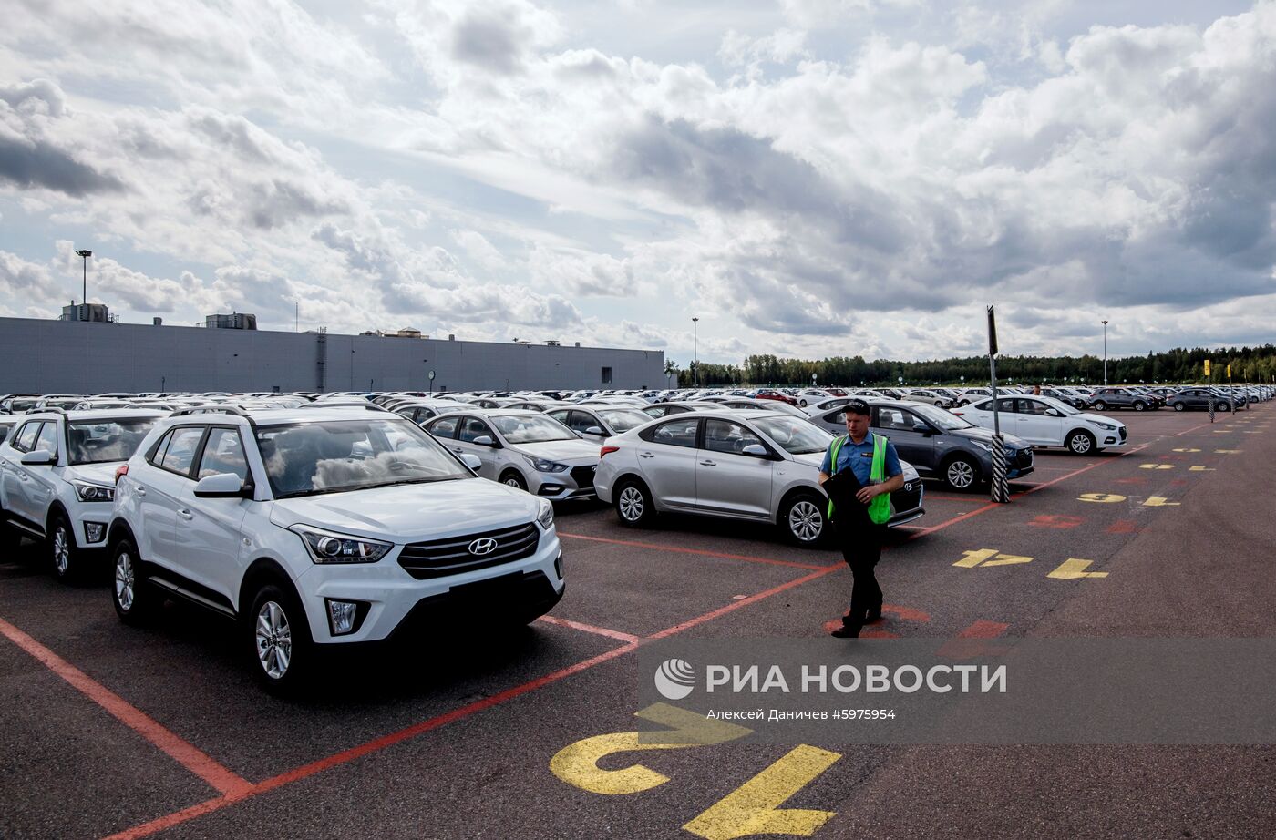 Производство автомобилей на заводе Hyundai