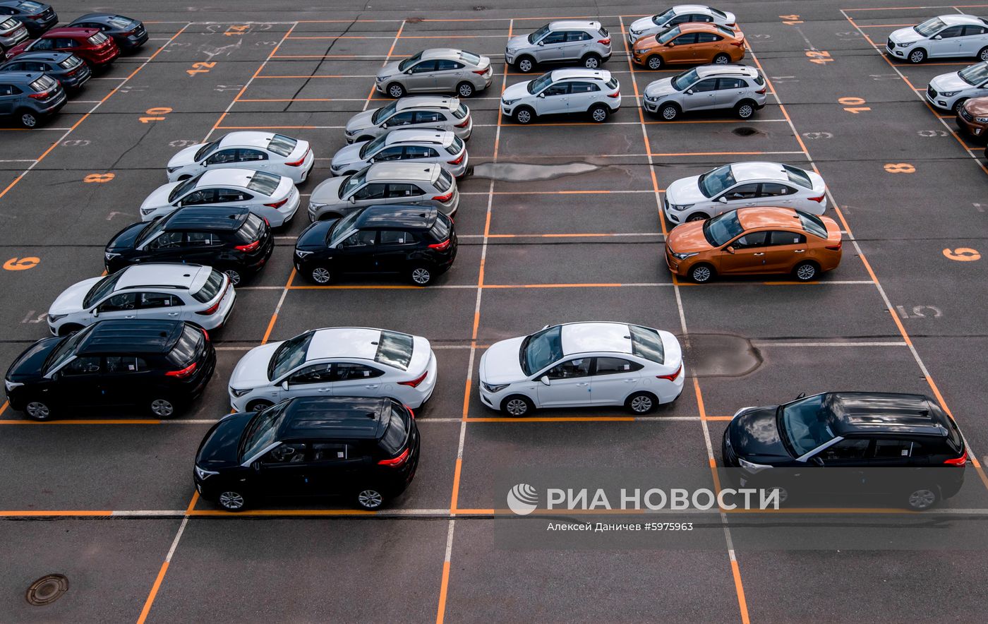 Производство автомобилей на заводе Hyundai