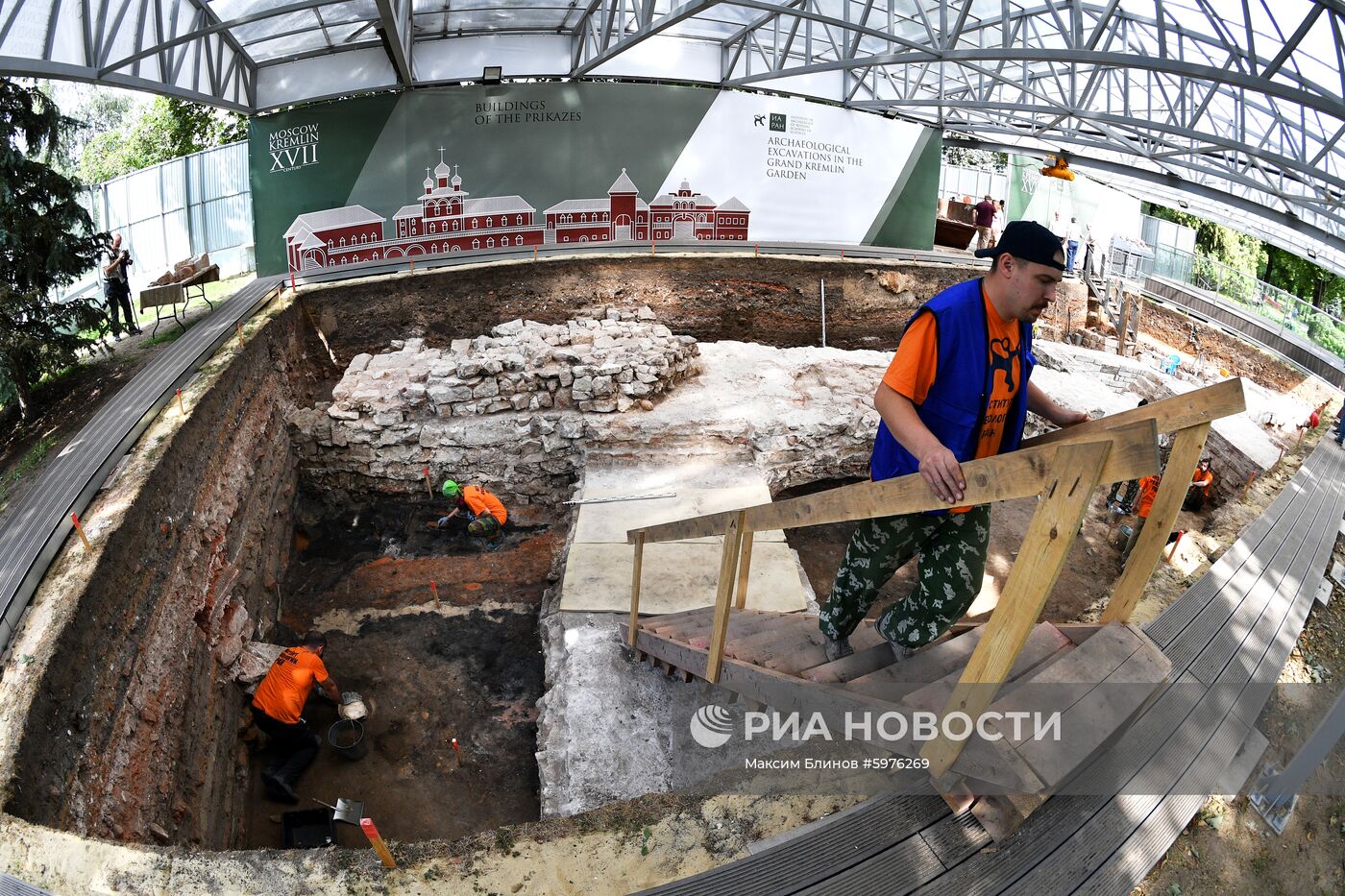 Археологические раскопки на территории Московского Кремля