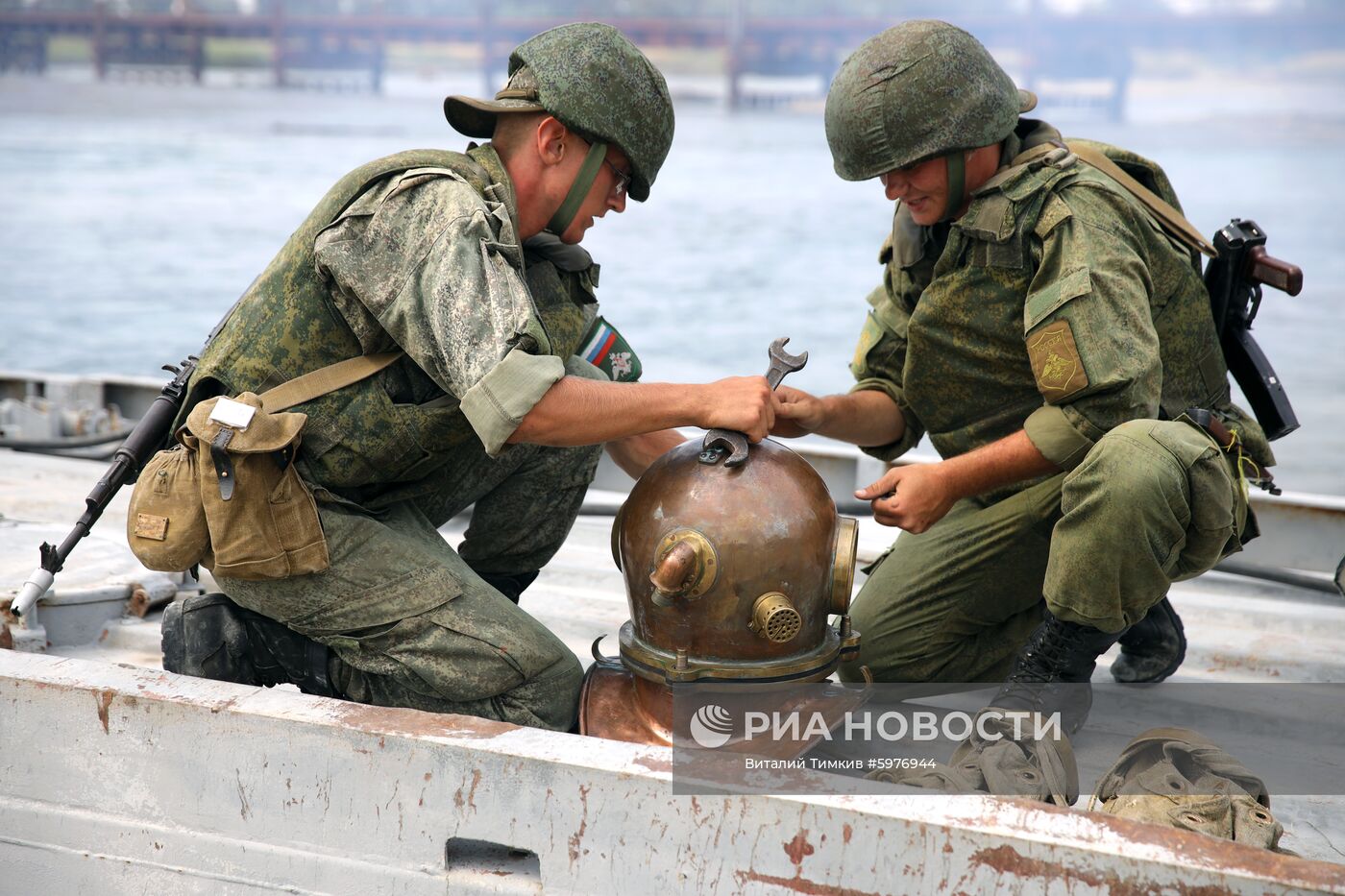 Учения военнослужащих мостовых подразделений ЮВО