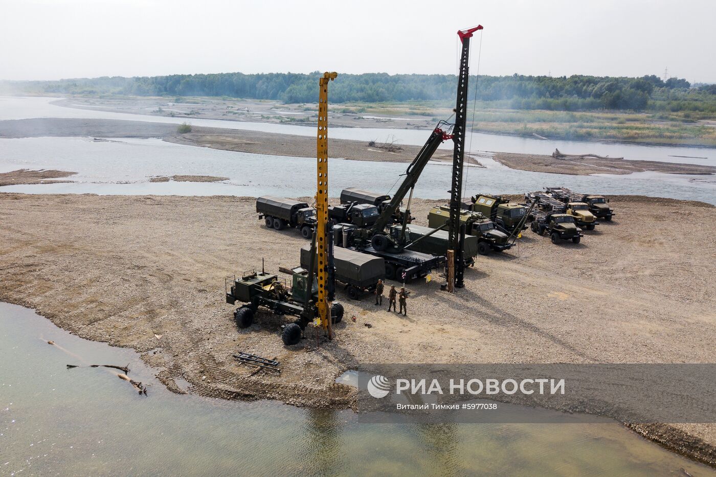 Учения военнослужащих мостовых подразделений ЮВО