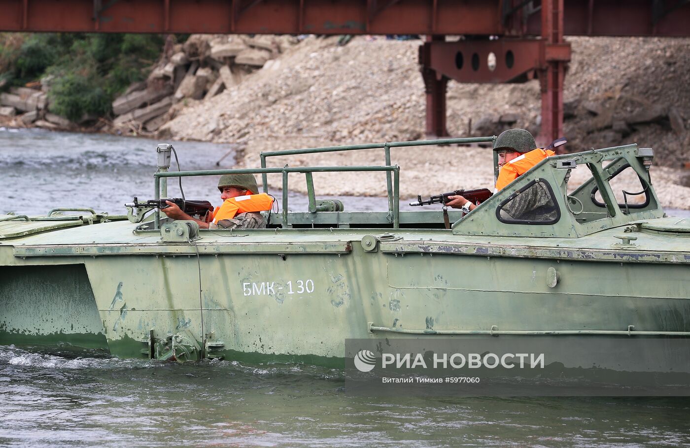 Учения военнослужащих мостовых подразделений ЮВО