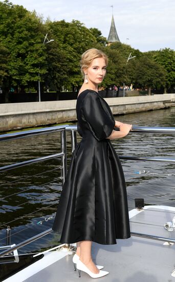 Фестиваль короткометражного кино "Короче". Церемония открытия