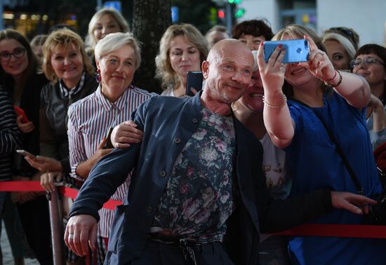 Фестиваль короткометражного кино "Короче". Церемония открытия