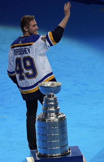 Кубок Стэнли на презентации ХК "Динамо"