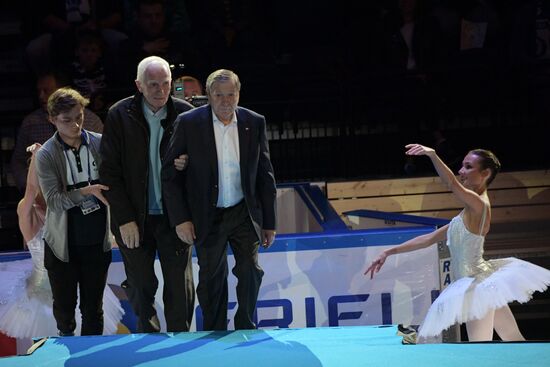 Кубок Стэнли на презентации ХК "Динамо"