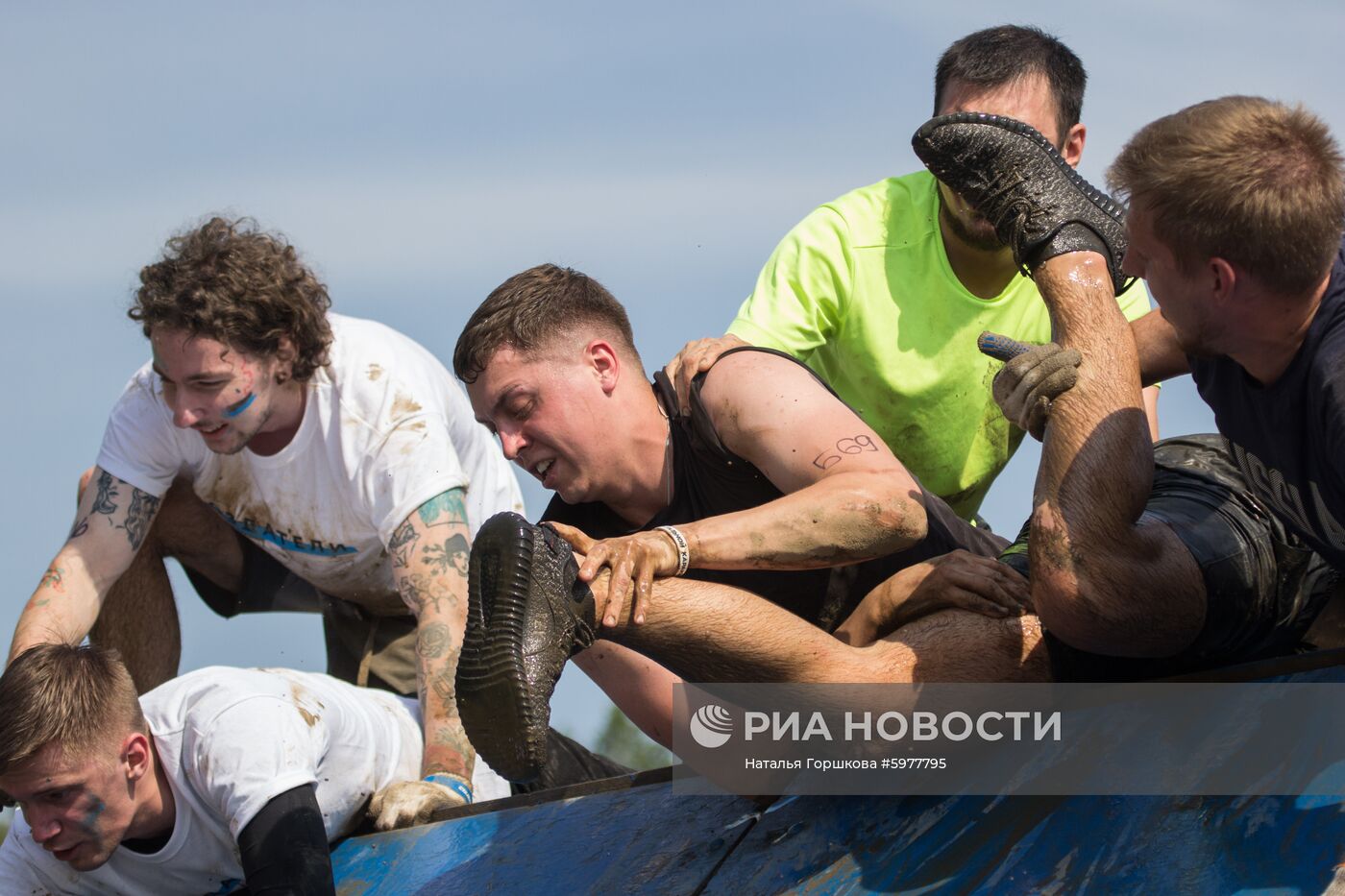 Экстремальный забег "Стальной характер" в  Тюмени