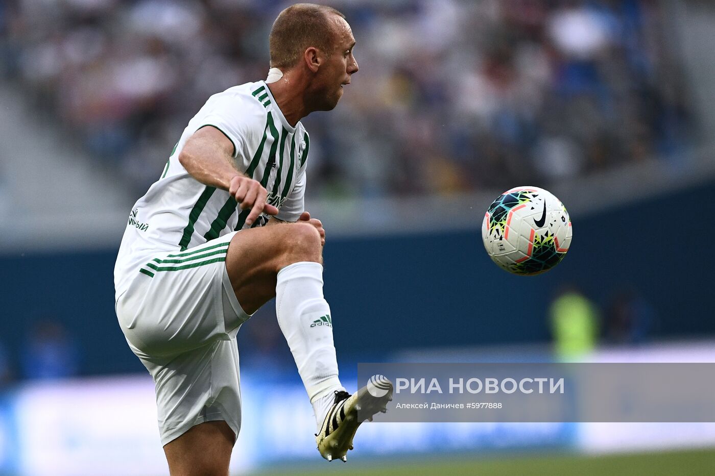 Футбол. РПЛ. Матч "Зенит" - "Ахмат"