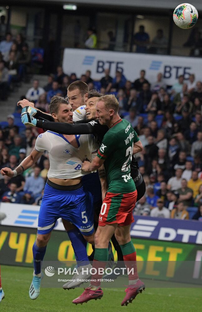 Футбол. РПЛ. Матч "Динамо" - "Локомотив"