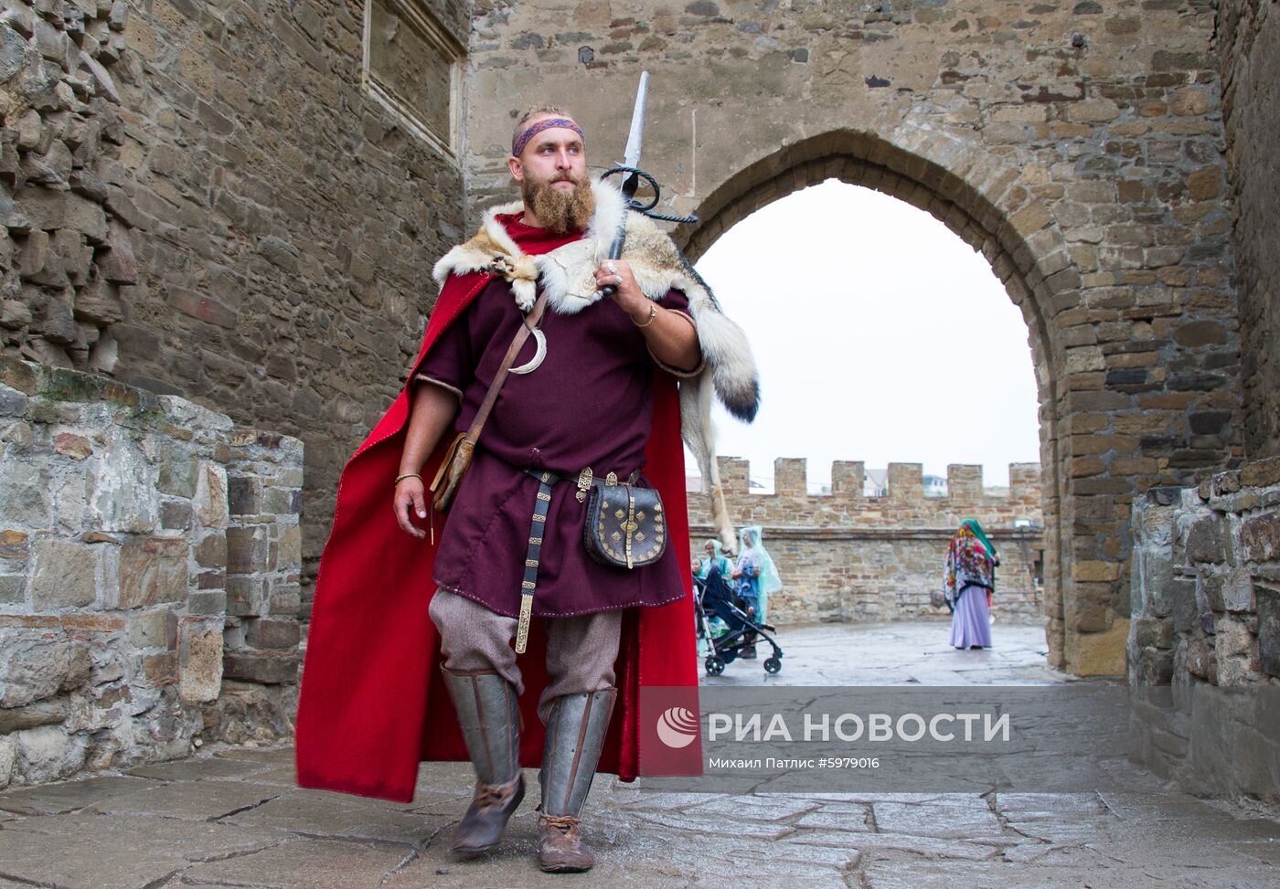 Рыцарский фестиваль "Генуэзский шлем" в Крыму