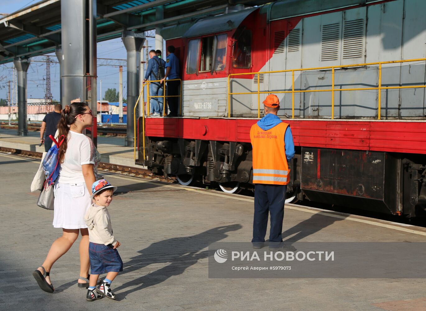 Возобновление движения пригородных  электричек в Донецке