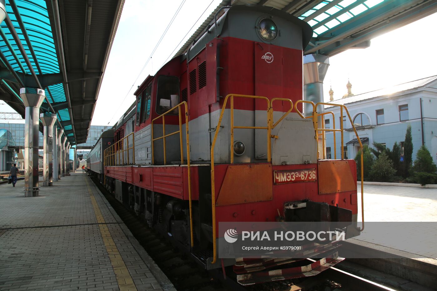 Возобновление движения пригородных  электричек в Донецке