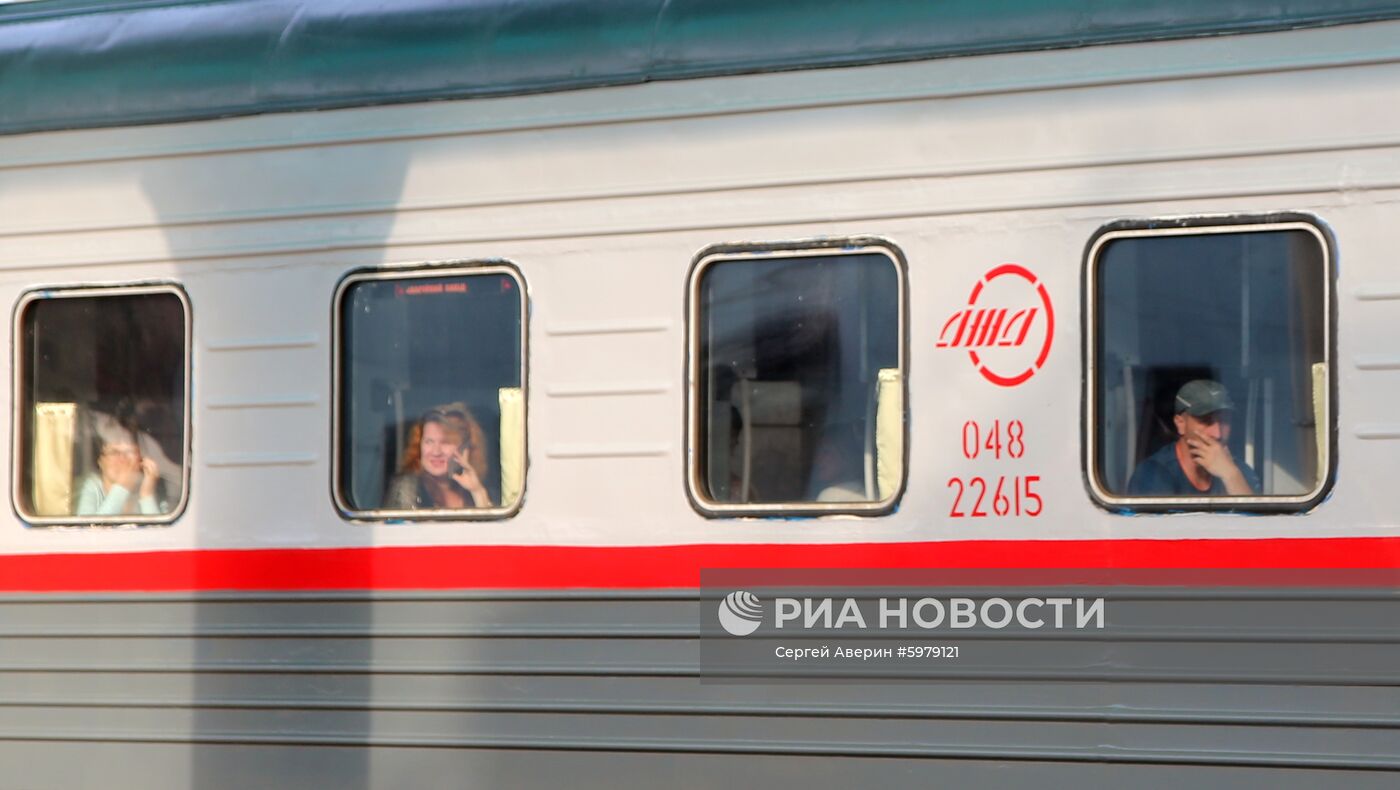 Возобновление движения пригородных  электричек в Донецке