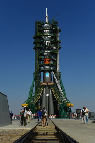 Вывоз РН «Союз-2.1а» на стартовую площадку 