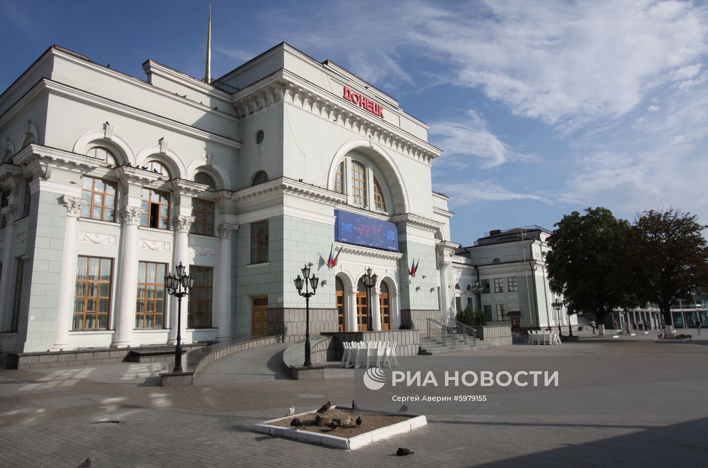 Возобновление движения пригородных электричек в Донецке