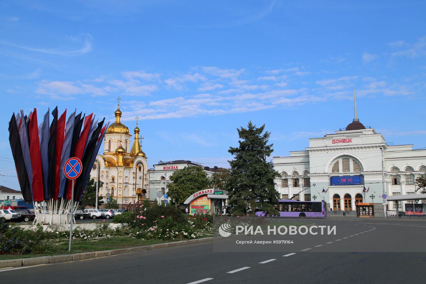 Возобновление движения пригородных  электричек в Донецке