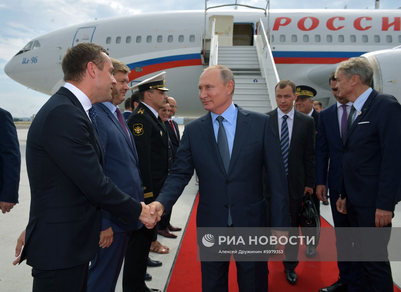 Рабочий визит президента РФ В. Путина во Францию