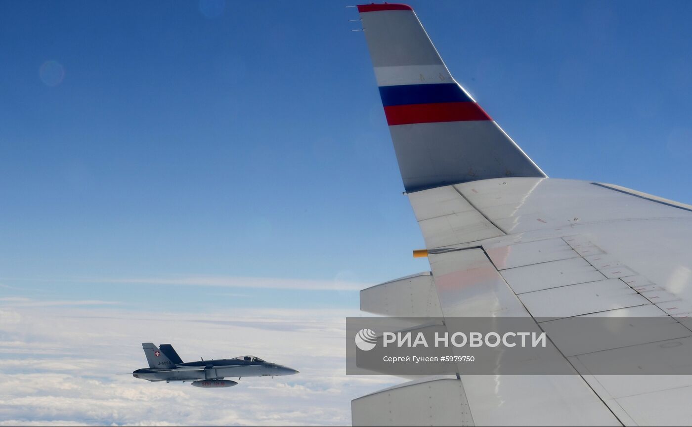 Швейцарские истребители сопроводили самолет делегации Путина