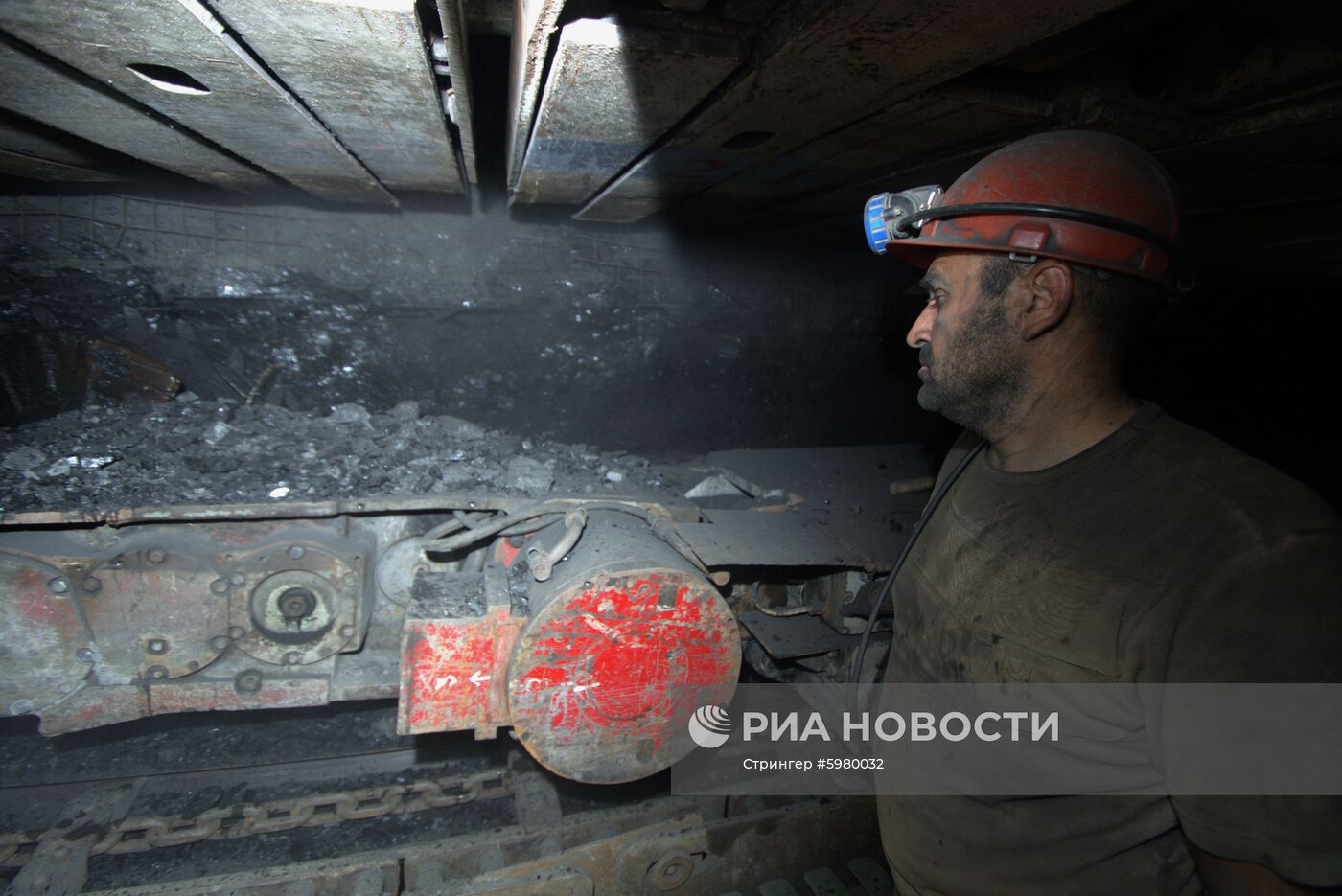 Открытие новой лавы в шахте Белореченская в Луганской области
