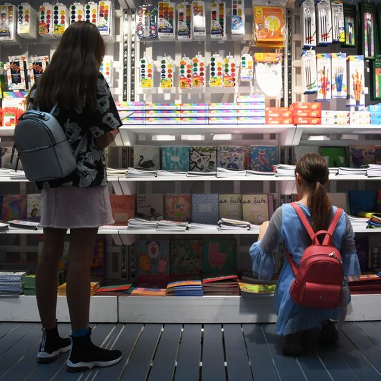 Школьная ярмарка в ЦДМ