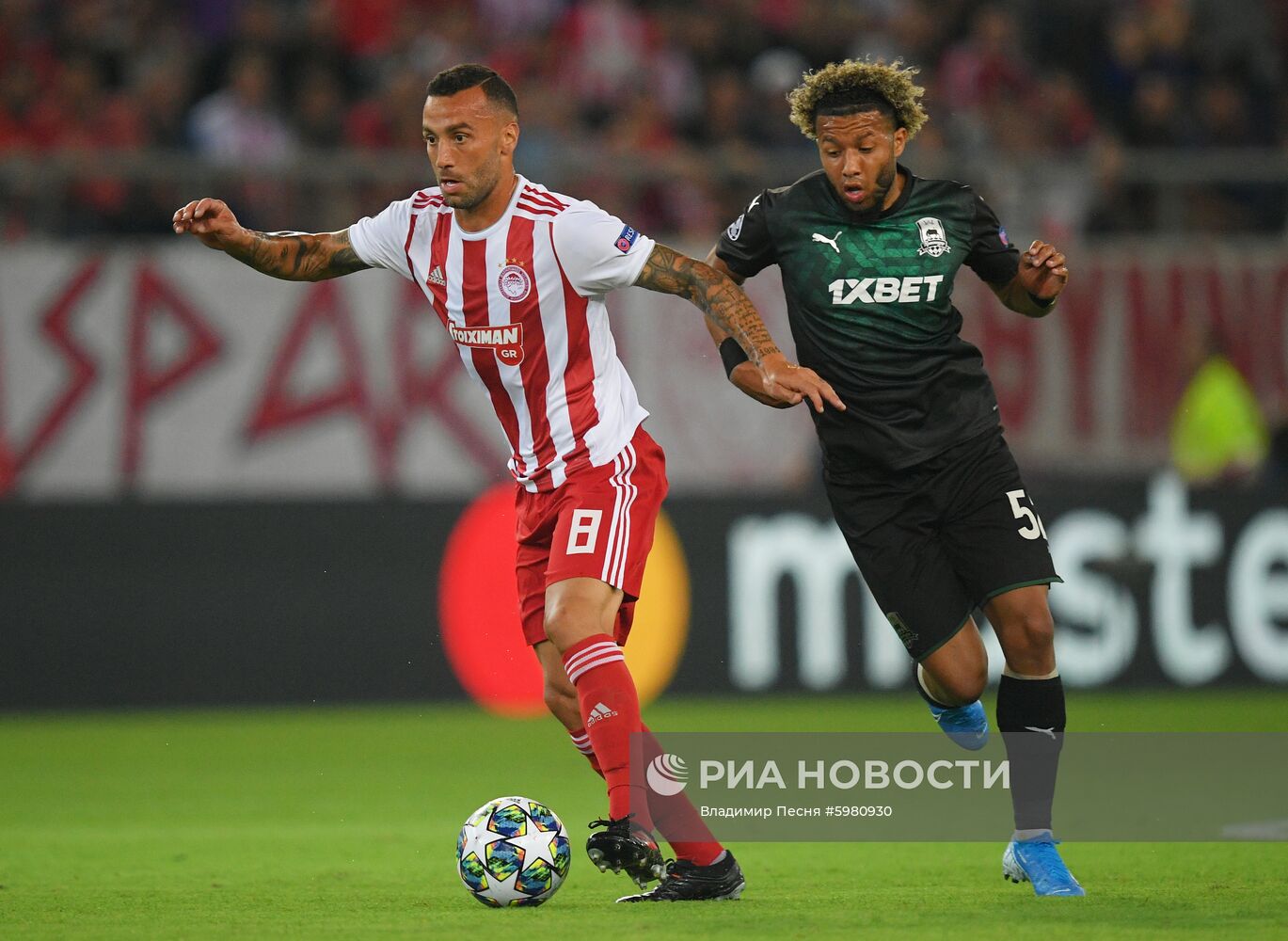 Футбол. Лига Чемпионов. Матч "Олимпиакос" - "Краснодар"