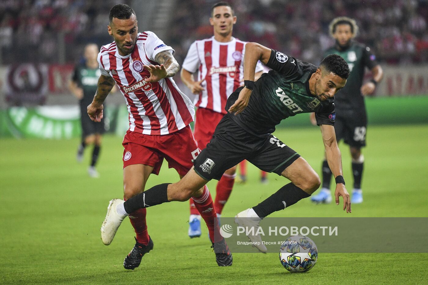 Футбол. Лига Чемпионов. Матч "Олимпиакос" - "Краснодар"