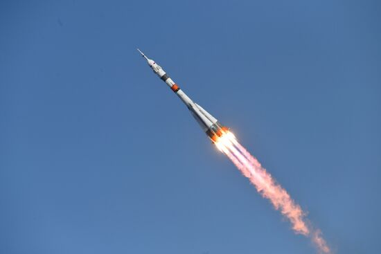 Пуск РН "Союз-2.1а" с  кораблем "Союз МС-14" 