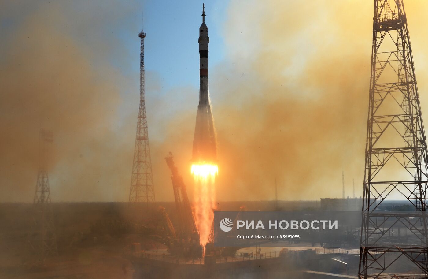 Пуск РН "Союз-2.1а" с  кораблем "Союз МС-14" 