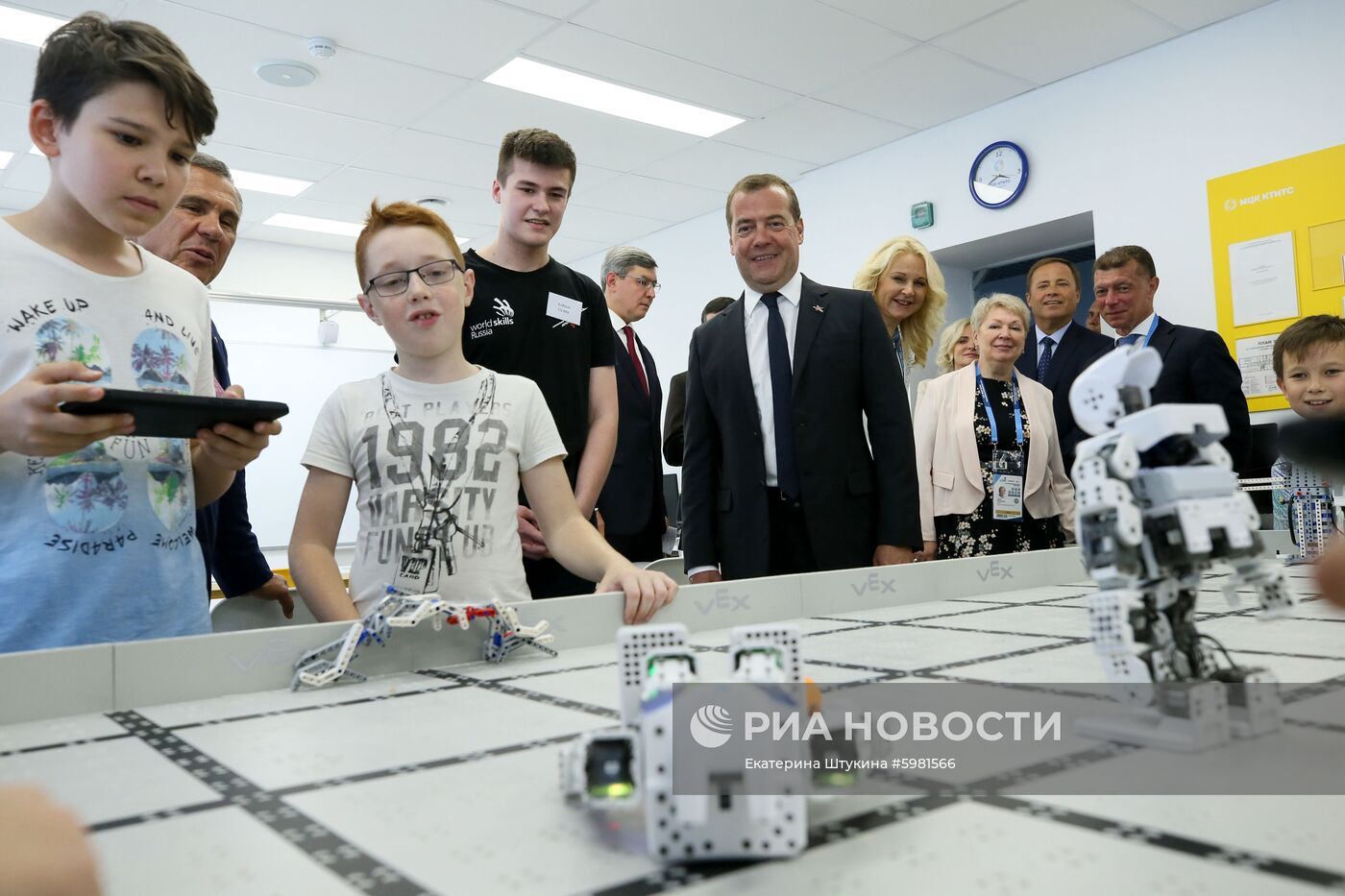 Рабочая поездка премьер-министра РФ Д. Медведева в Приволжский федеральный округ