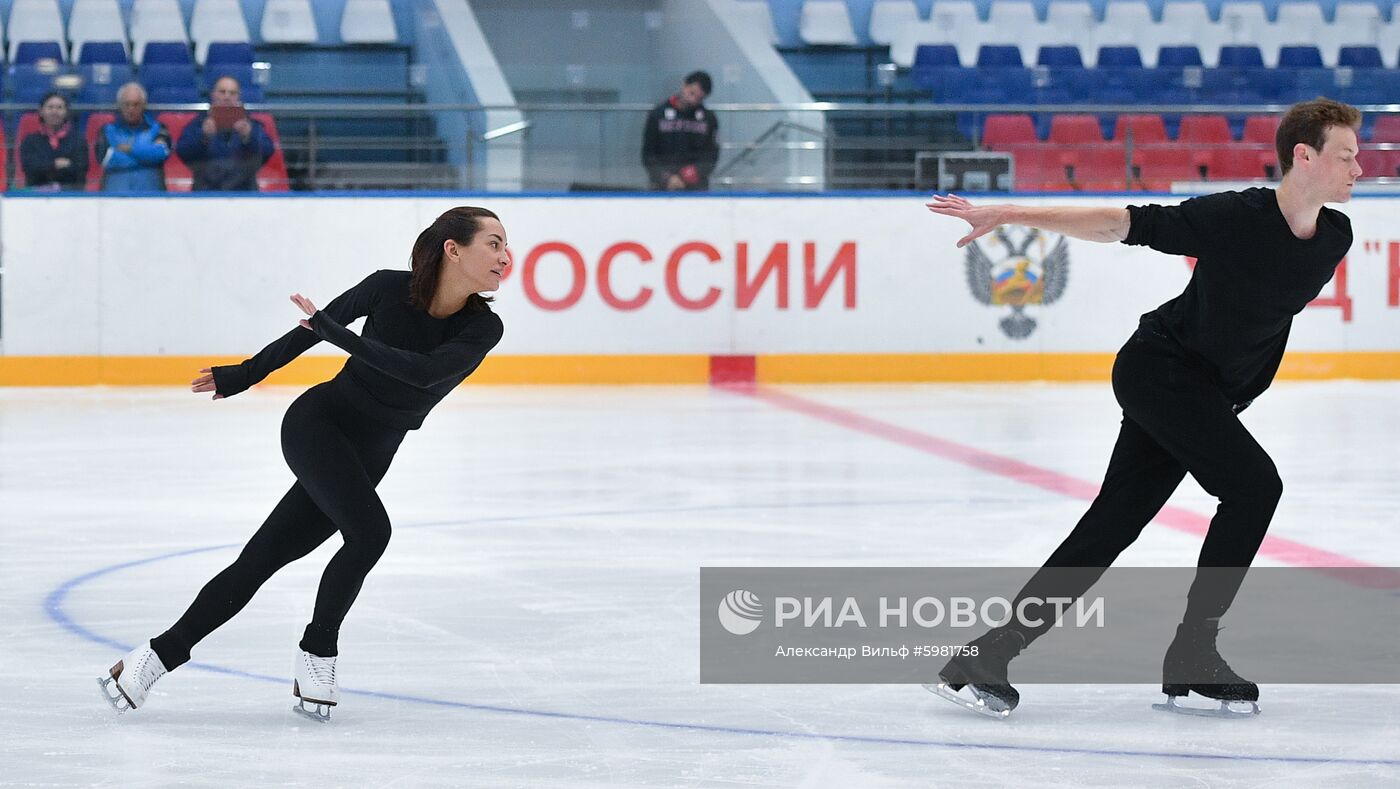 Фигурное катание. Тренировка спортивной пары К. Столбова – А. Новоселов