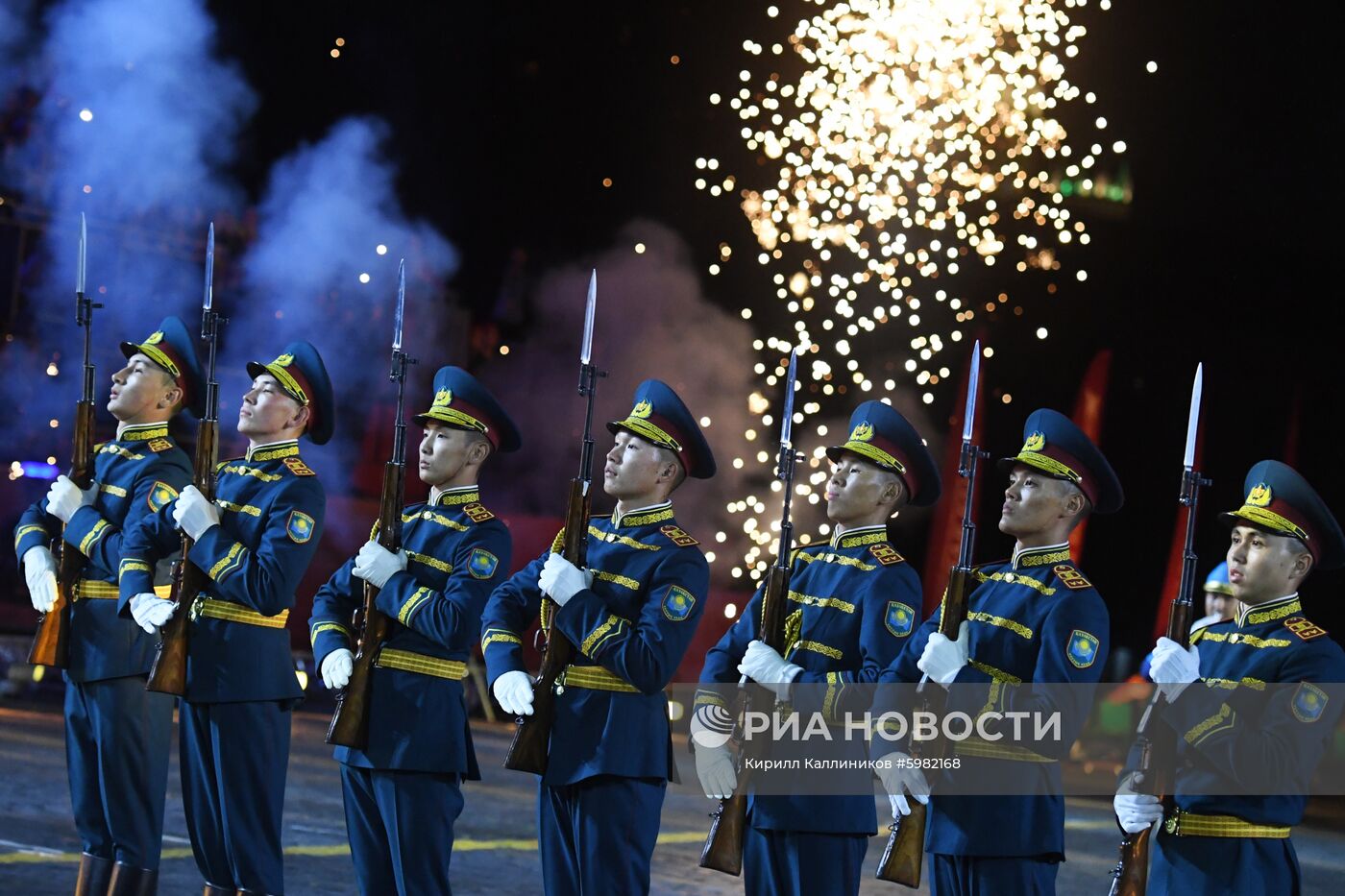 Репетиция парада участников фестиваля "Спасская башня"