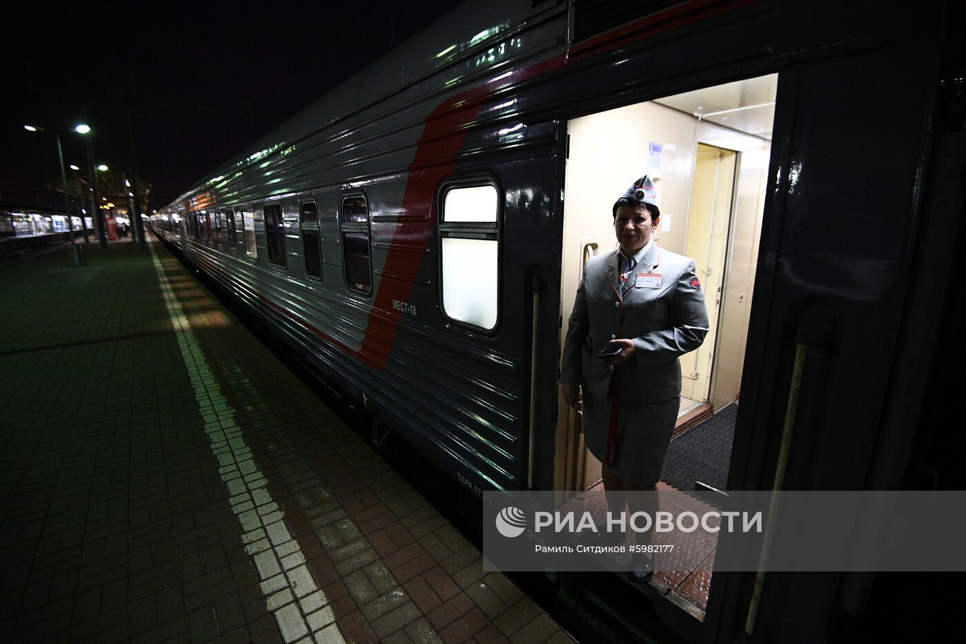 Первый поезд с купе для пассажиров с детьми отправился из Москвы в Анапу