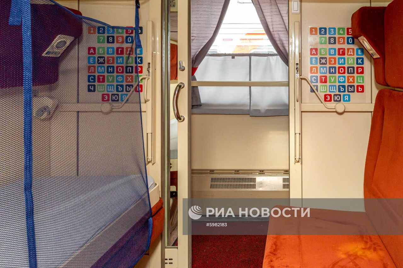 Первый поезд с купе для пассажиров с детьми отправился из Москвы в Анапу