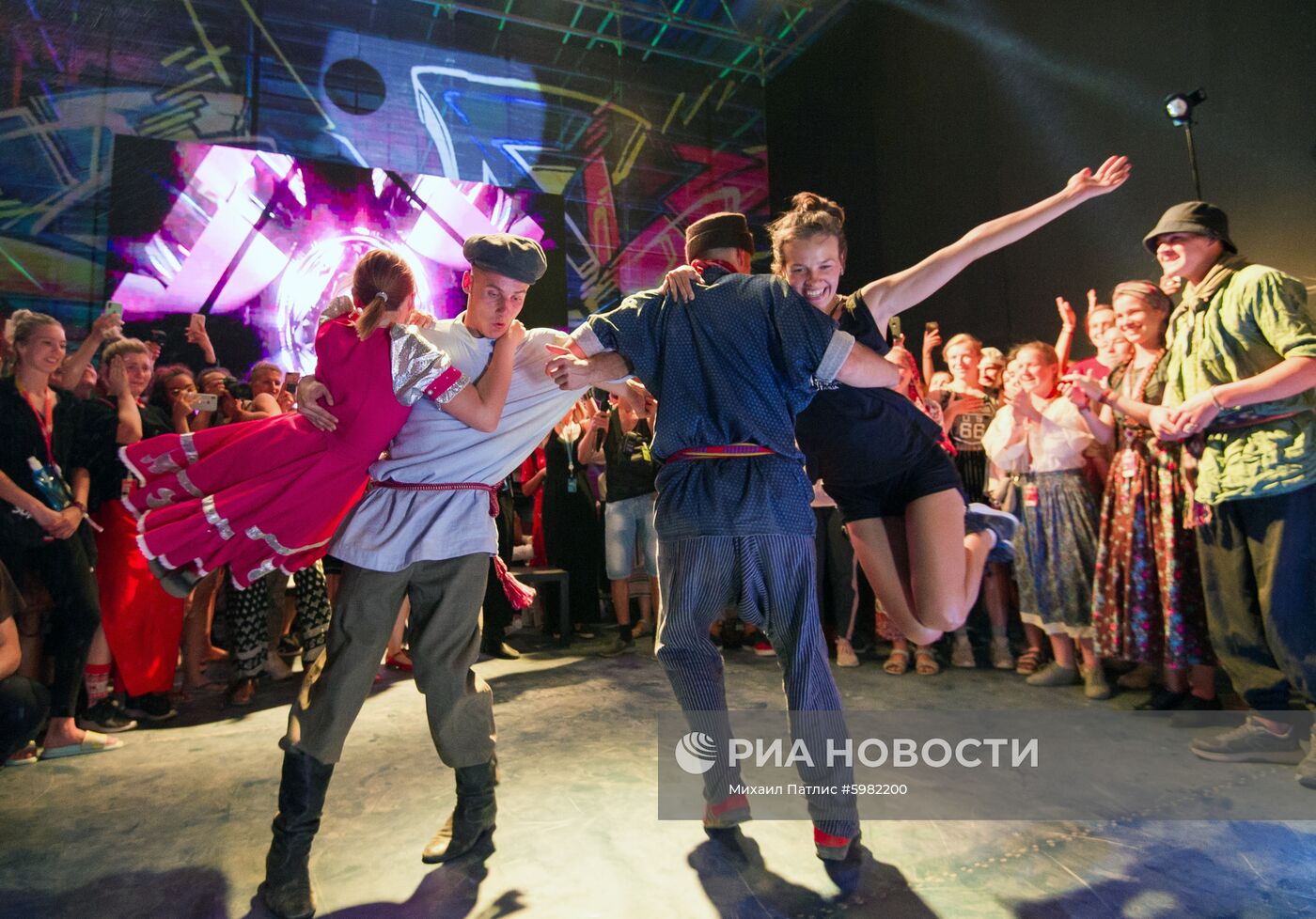 Фестиваль "Таврида – АРТ". День второй