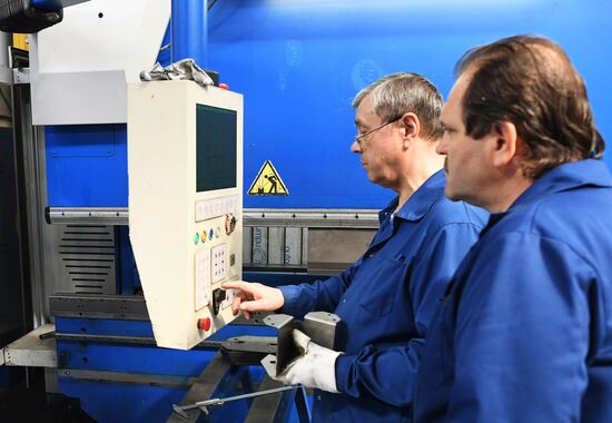 Щербинский лифтовый завод