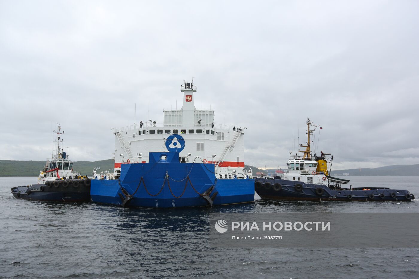 Плавучая атомная теплоэлектростанция "Академик Ломоносов"