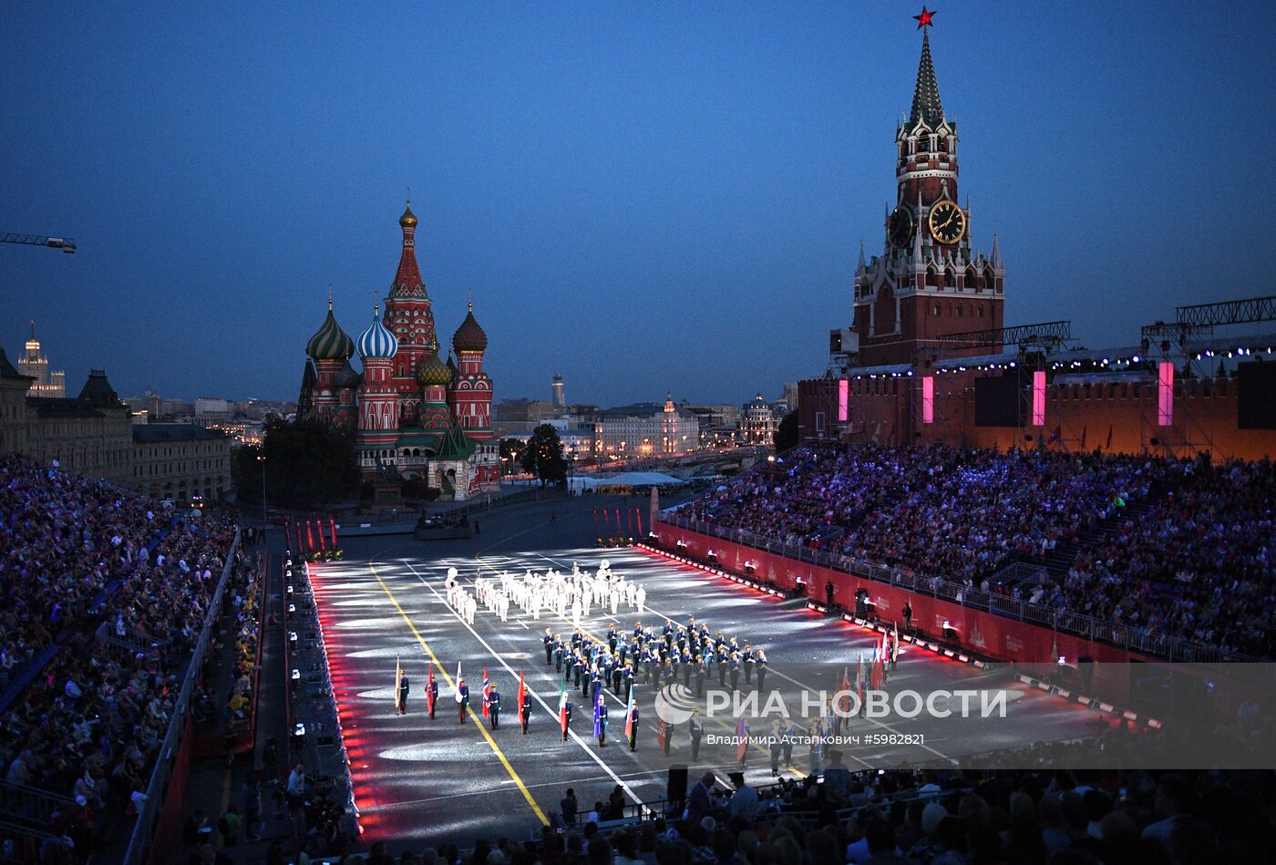 Церемония открытия фестиваля "Спасская башня"