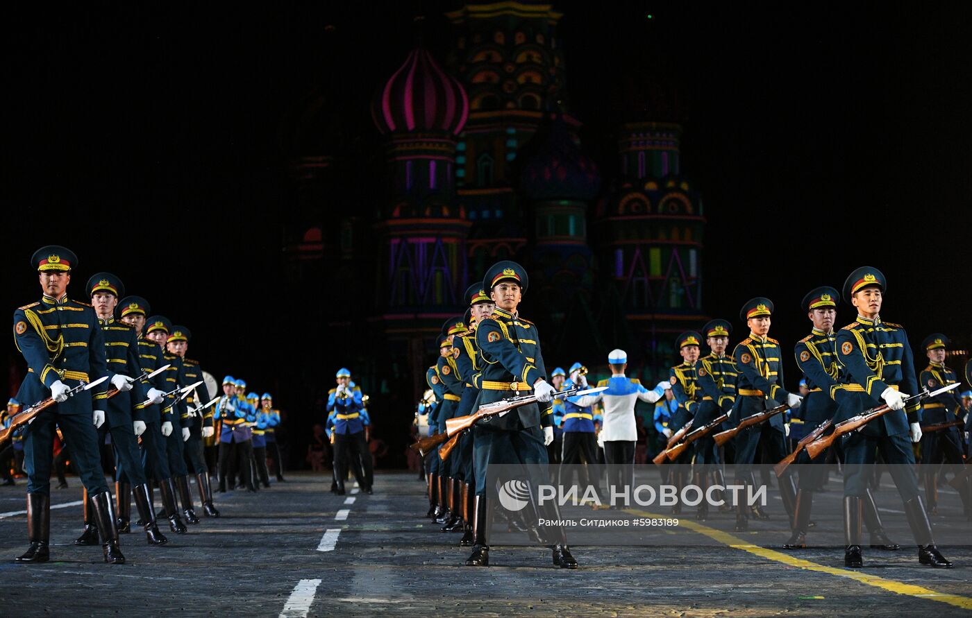 Церемония открытия фестиваля "Спасская башня"