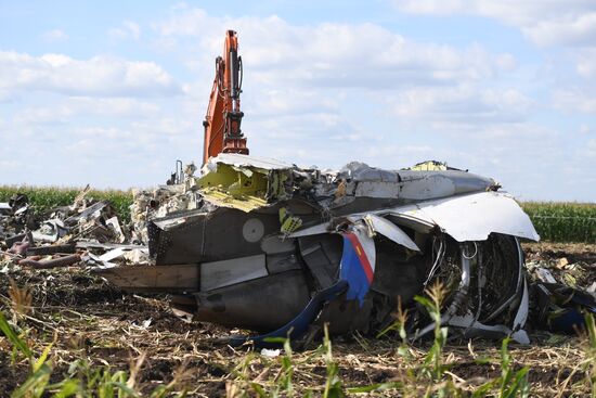 Вывоз самолета Airbus A321 с места ЧП