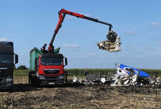 Вывоз самолета Airbus A321 с места ЧП