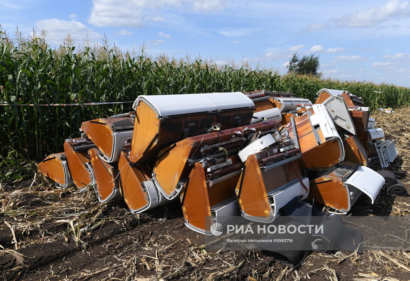 Вывоз самолета Airbus A321 с места ЧП