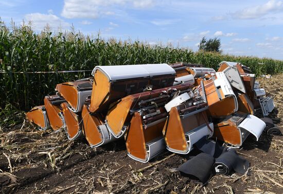 Вывоз самолета Airbus A321 с места ЧП