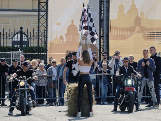 Международный фестиваль «Мотостолица» в Санкт-Петербурге