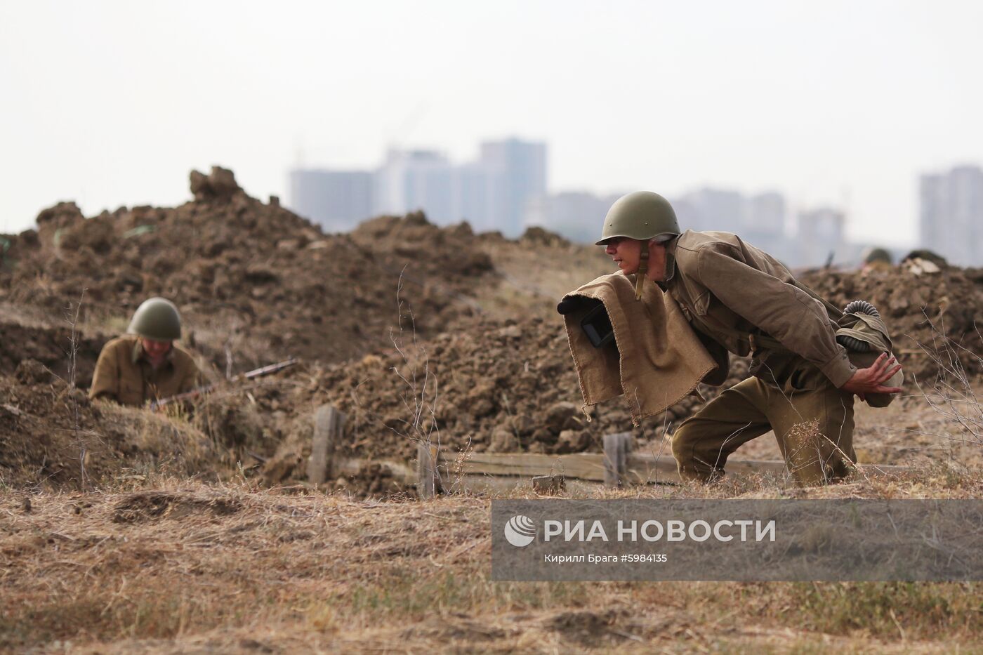 Военно-исторический фестиваль «Они сражались за Родину!» в Волгограде