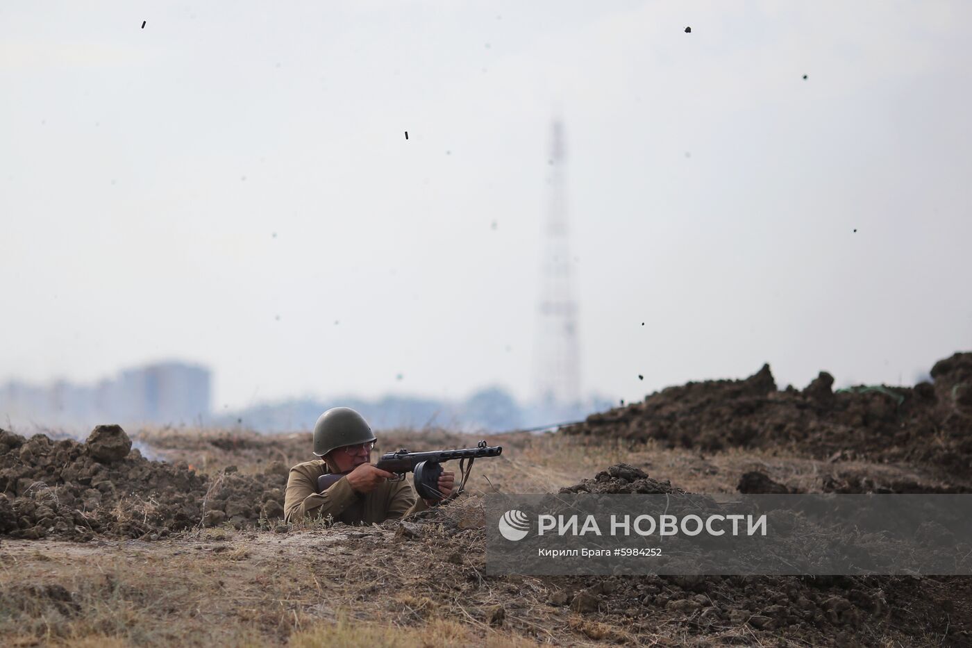 Военно-исторический фестиваль "Они сражались за Родину!" в Волгограде