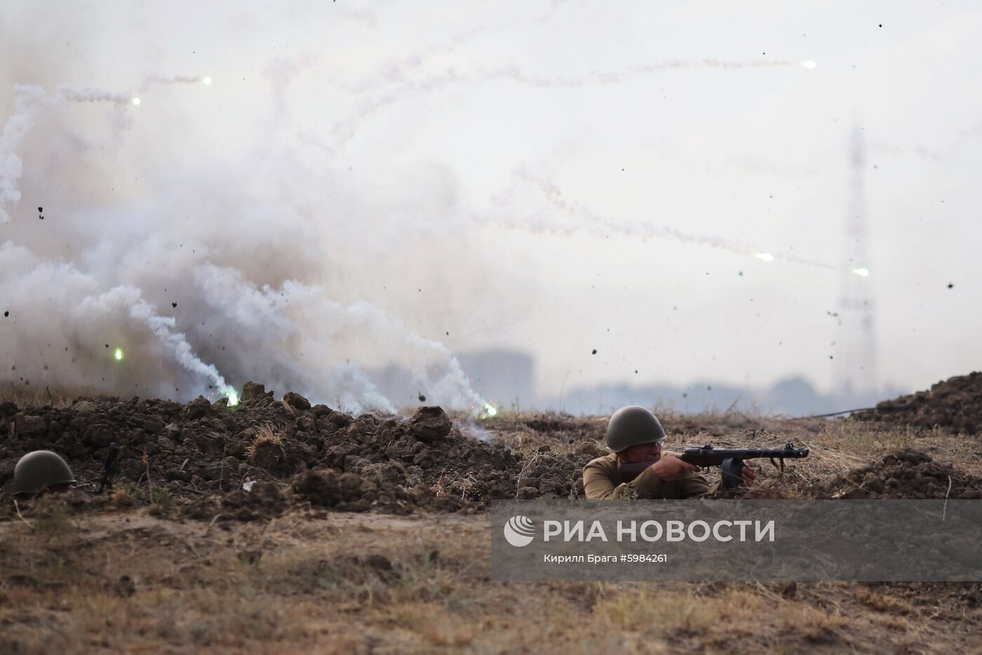 Военно-исторический фестиваль «Они сражались за Родину!» в Волгограде