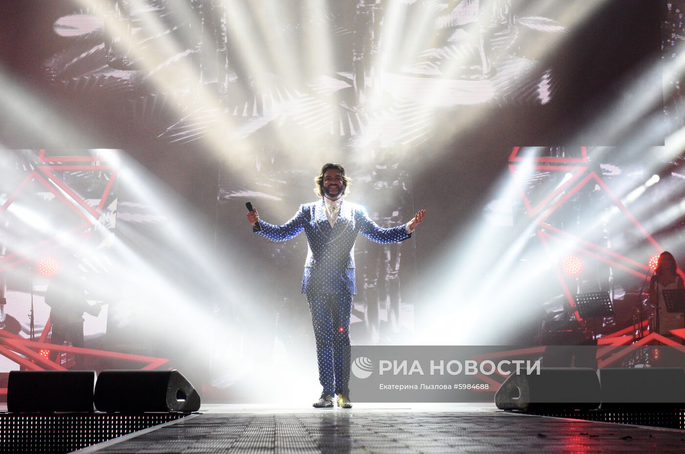 Открытие конкурса "Новая волна - 2019" в Сочи