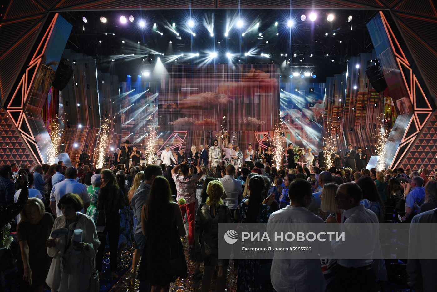 Конкурс "Новая волна - 2019" в Сочи